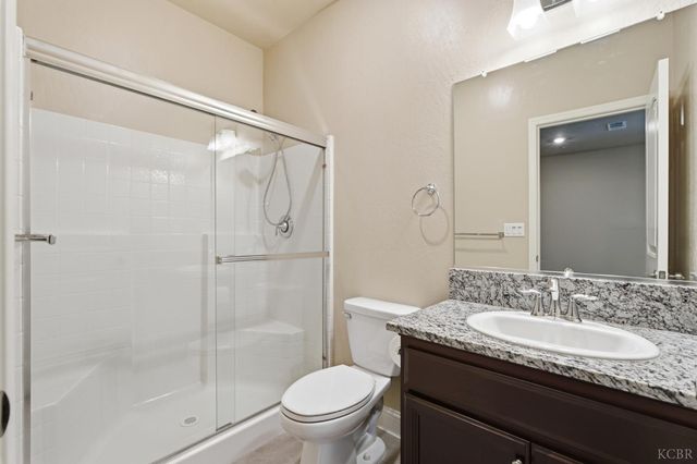1155 Narwhal, Lemoore, CA 93245