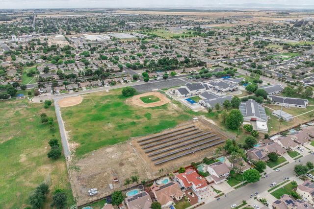 1155 Narwhal, Lemoore, CA 93245