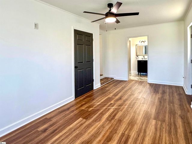 2434 Broadway Lake Road, Anderson, SC 29621