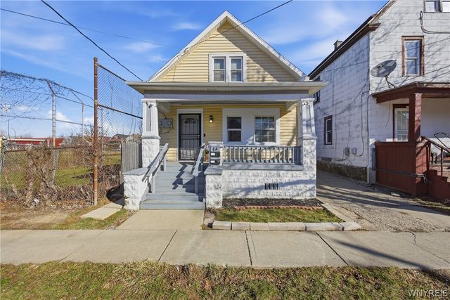 44 Moreland Street, Buffalo, NY 14206