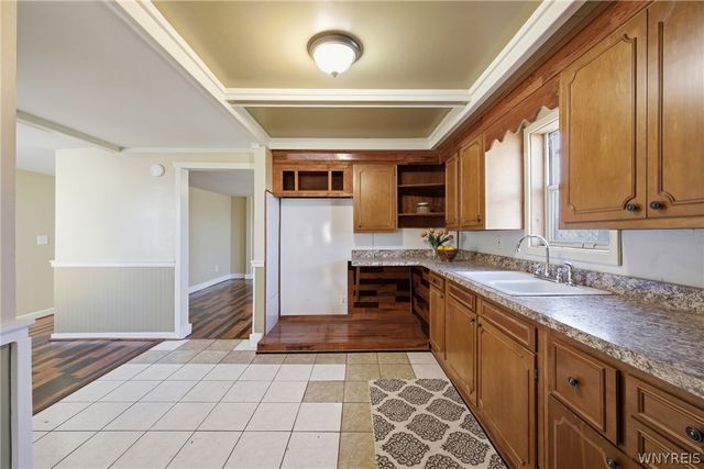 44 Moreland Street, Buffalo, NY 14206