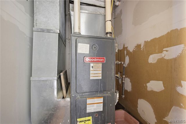 44 Moreland Street, Buffalo, NY 14206