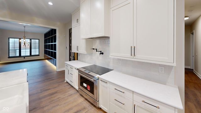 729 Livingstone Drive 400, Carmel, IN 46032