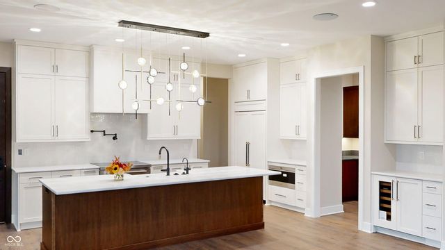 729 Livingstone Drive 400, Carmel, IN 46032