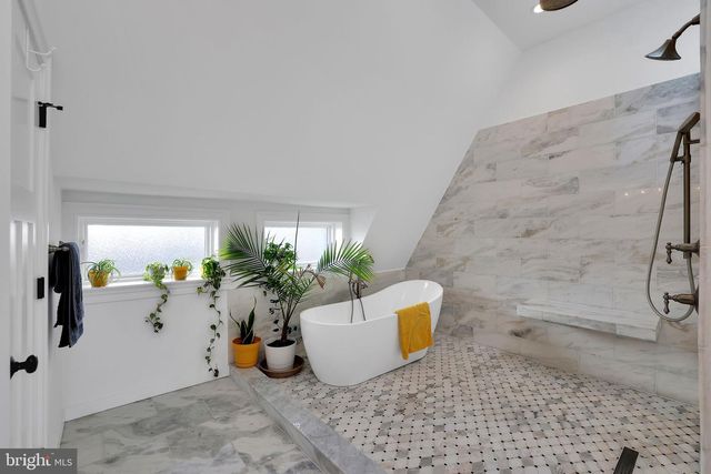 1823 KALORAMA RD NW, Washington, DC 20009