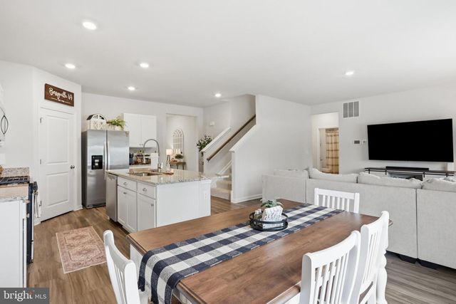 534 WEEKS CT, Berryville, VA 22611