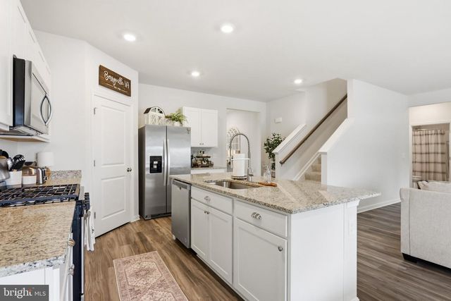 534 WEEKS CT, Berryville, VA 22611