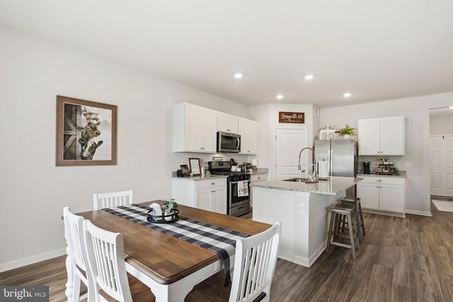 534 WEEKS CT, Berryville, VA 22611