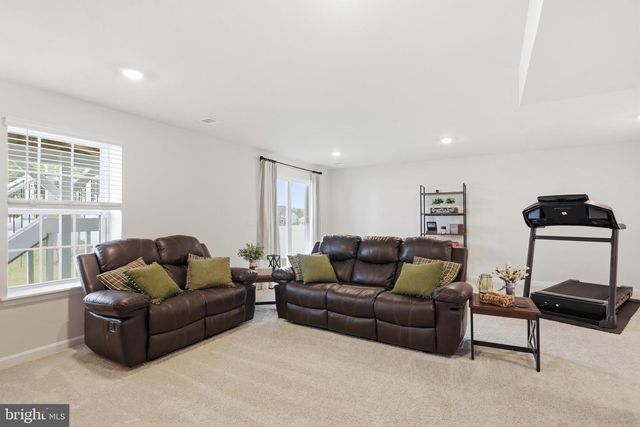 534 WEEKS CT, Berryville, VA 22611
