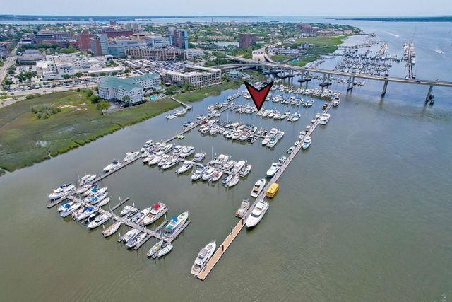 33 Lockwood Drive Lu105, Charleston, SC 29401