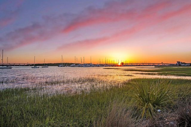 33 Lockwood Drive Lu105, Charleston, SC 29401