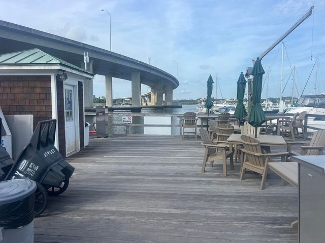 33 Lockwood Drive Lu105, Charleston, SC 29401