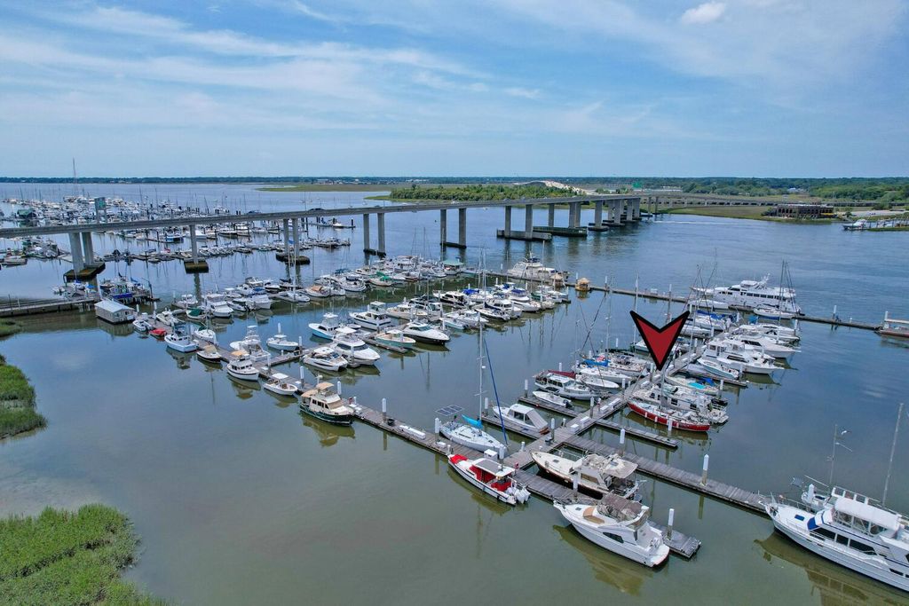 33 Lockwood Drive Lu105, Charleston, SC 29401