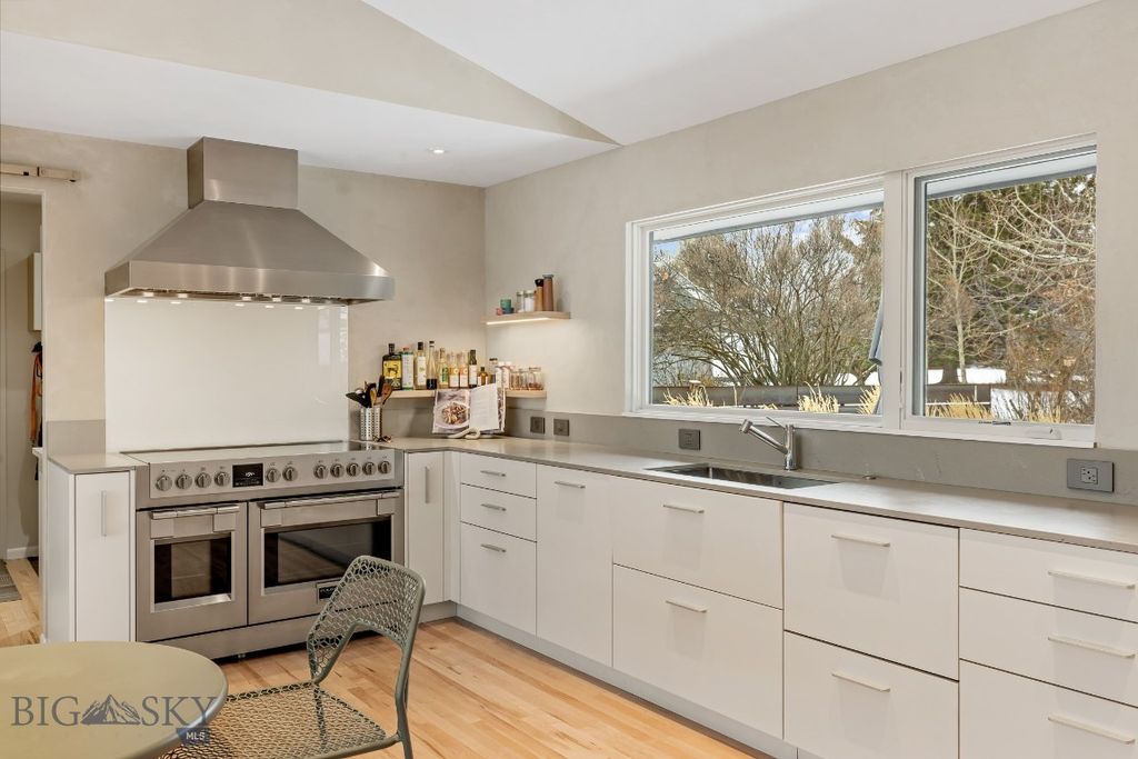 1914 Spring Creek, Bozeman, MT 59715 photo 11