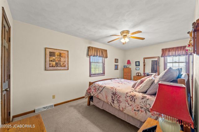 1423 SATINWOOD DRIVE, Jefferson City, MO 65109