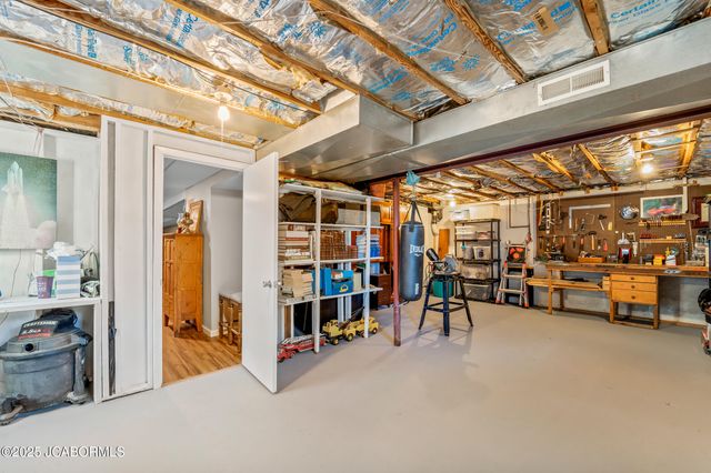 1423 SATINWOOD DRIVE, Jefferson City, MO 65109