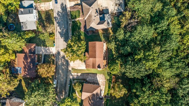 1423 SATINWOOD DRIVE, Jefferson City, MO 65109