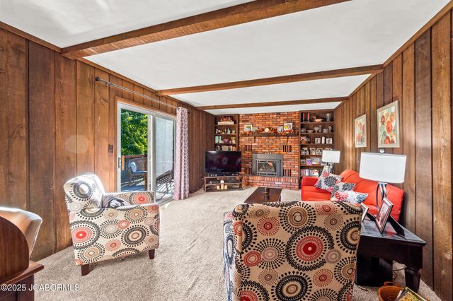 1423 SATINWOOD DRIVE, Jefferson City, MO 65109