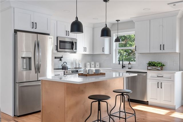 248 Point Avenue, Warwick, RI 02889