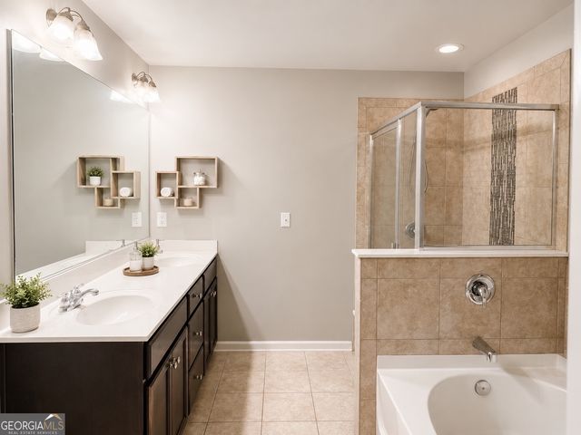 7527 Stone Creek Path, Lithonia, GA 30038