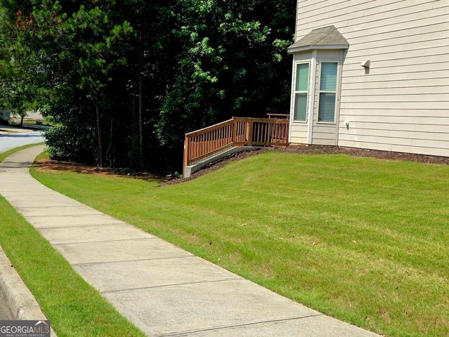 7527 Stone Creek Path, Lithonia, GA 30038
