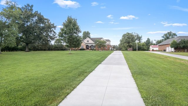 1712 Ledford Mill Rd, Normandy, TN 37360
