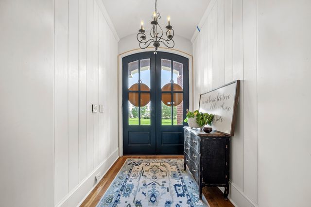 1712 Ledford Mill Rd, Normandy, TN 37360