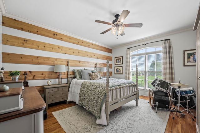 1712 Ledford Mill Rd, Normandy, TN 37360