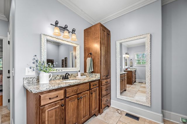 1712 Ledford Mill Rd, Normandy, TN 37360