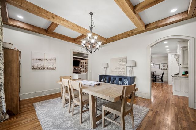 1712 Ledford Mill Rd, Normandy, TN 37360
