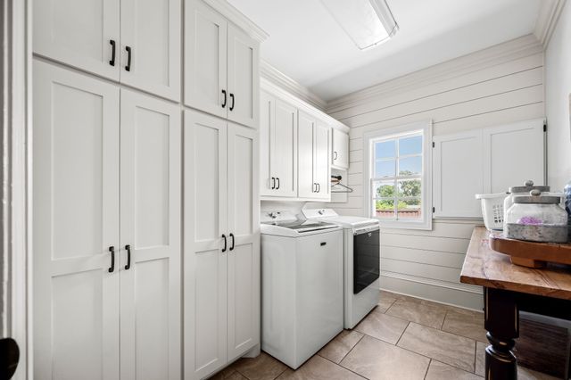 1712 Ledford Mill Rd, Normandy, TN 37360