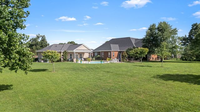 1712 Ledford Mill Rd, Normandy, TN 37360