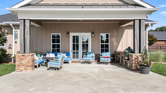 1712 Ledford Mill Rd, Normandy, TN 37360