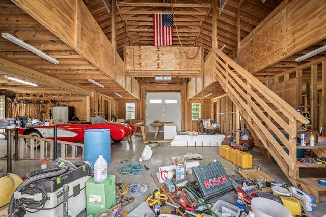 1712 Ledford Mill Rd, Normandy, TN 37360