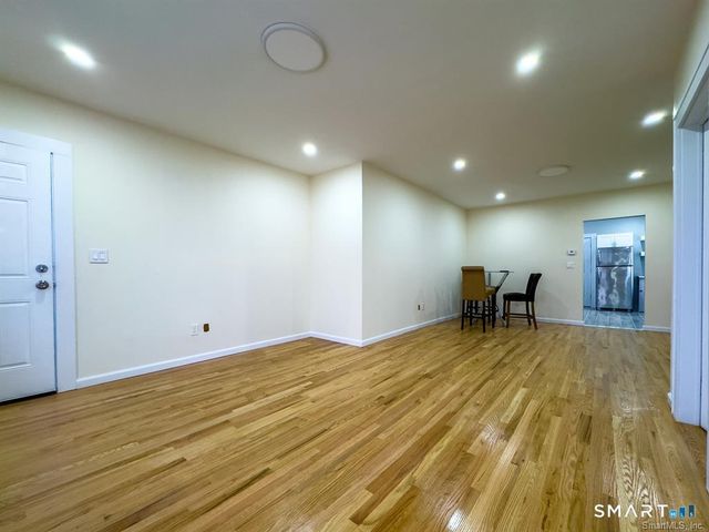 23 Lake Street, Waterbury, CT 06708