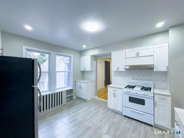 23 Lake Street, Waterbury, CT 06708