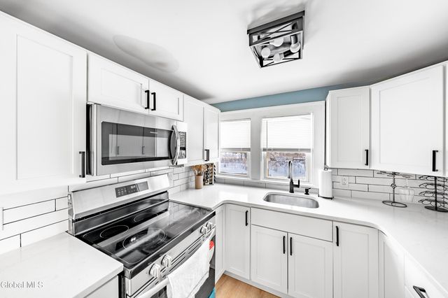 4207 Albany Street, Colonie, NY 12205