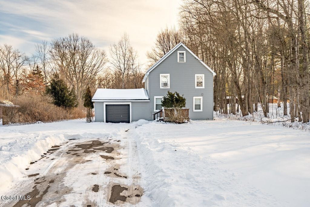 4207 Albany Street, Colonie, NY 12205