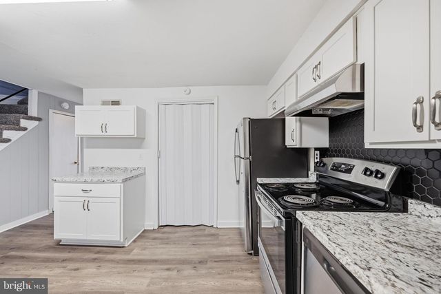 7911 BANK ST, Baltimore, MD 21224