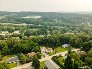 32 Cedar Lane, Montville, CT 06382