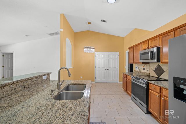 3 Martin Circle, Foley, AL 36535