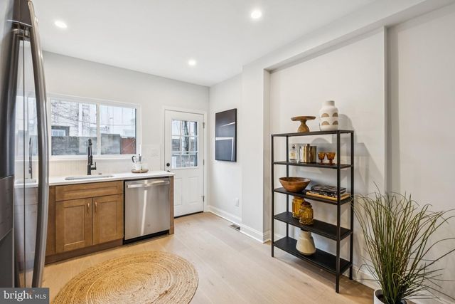 1141 WILDER ST, Philadelphia, PA 19147