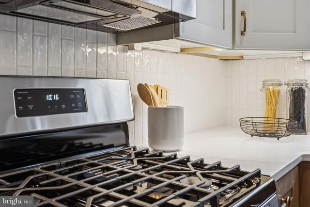 1141 WILDER ST, Philadelphia, PA 19147