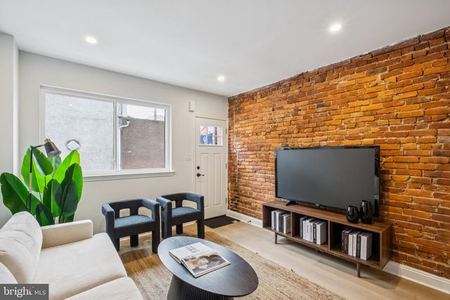 1141 WILDER ST, Philadelphia, PA 19147