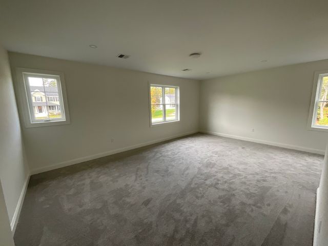 10 Boxberry Lane, Freetown, MA 02717