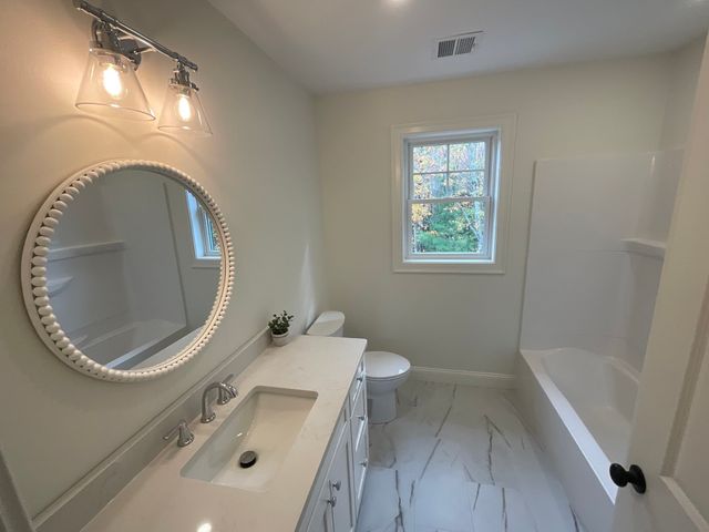 10 Boxberry Lane, Freetown, MA 02717
