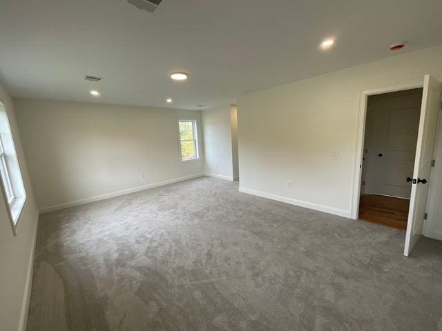 10 Boxberry Lane, Freetown, MA 02717