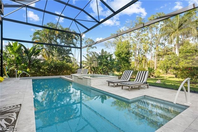 5700 Waxmyrtle WAY, Naples, FL 34109