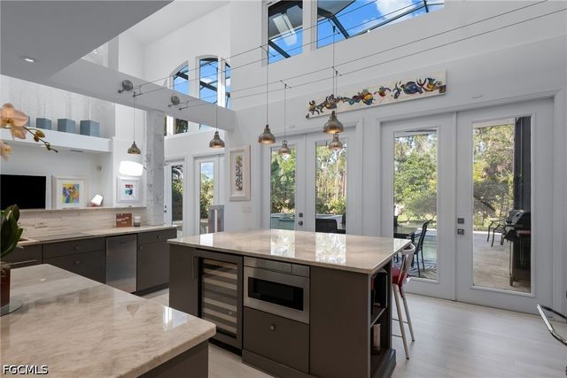 5700 Waxmyrtle WAY, Naples, FL 34109