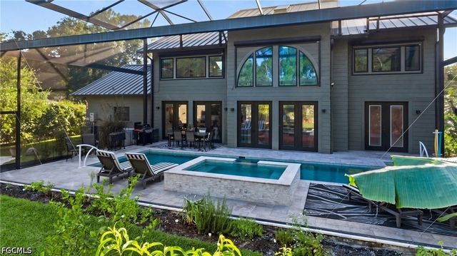 5700 Waxmyrtle WAY, Naples, FL 34109